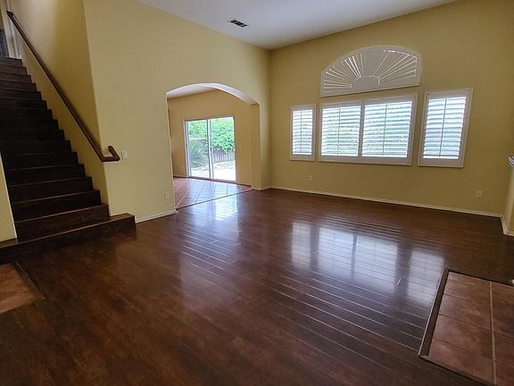 5th image of 32564 Guevara Dr