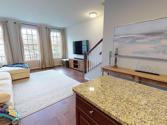 Bright open concept floor plan