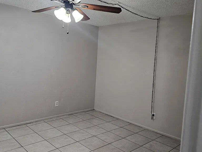 3137 Huron Ave #B — Photo 17