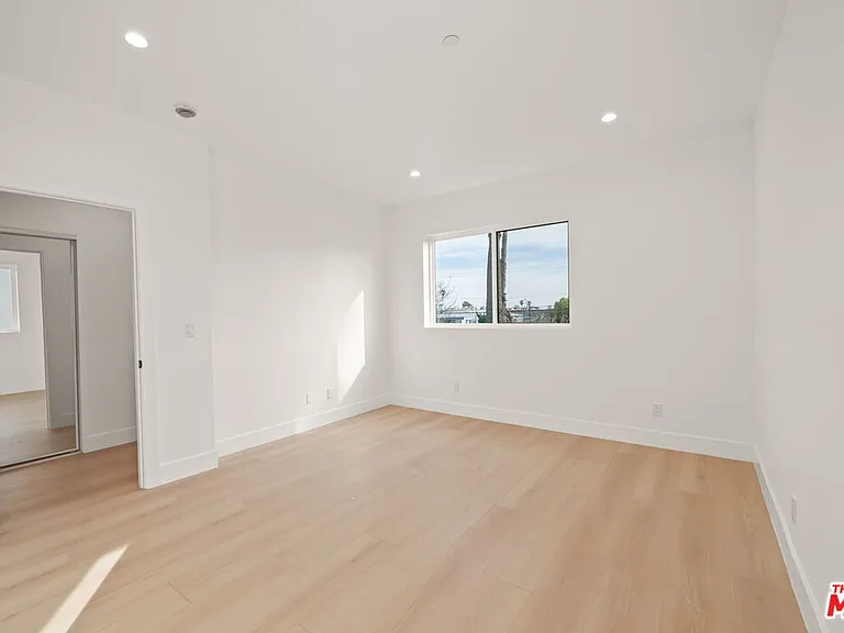 913 N Hobart Blvd #1/4 — Photo 14