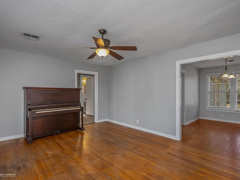 4518 Finley Dr — Photo 6