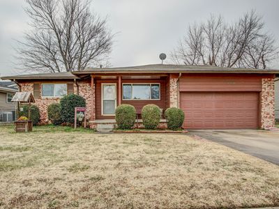 10114 E 22nd St, Tulsa, OK, 74129