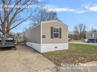 34 Imperial Valley Dr, Springfield, IL 62702
