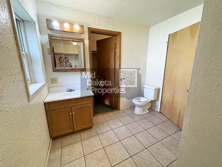509 E 1st Ave — Photo 9