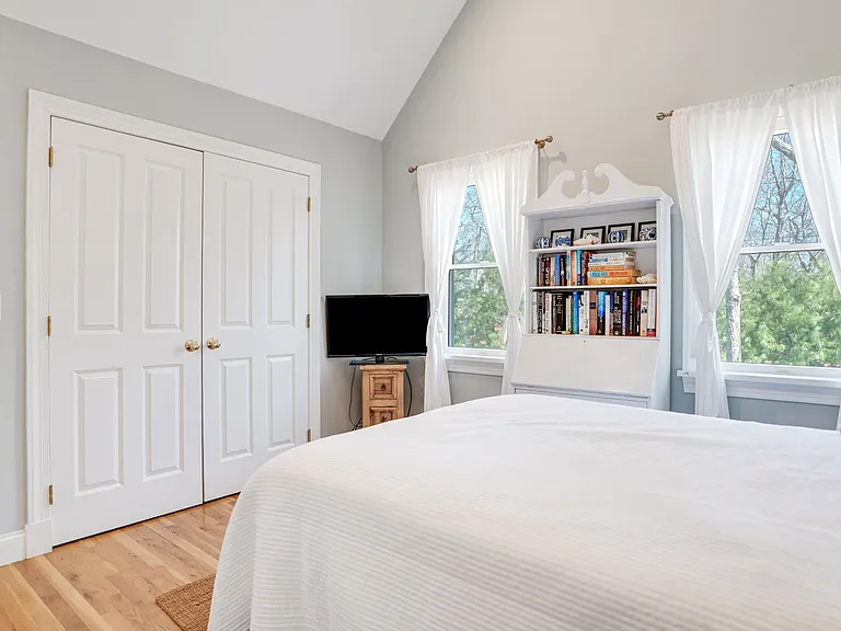 3 Bloom Ave — Photo 36