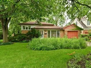 1727 Marcee Ln, Northbrook, IL 60062