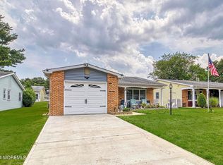 11 Lance Dr, Brick, NJ
