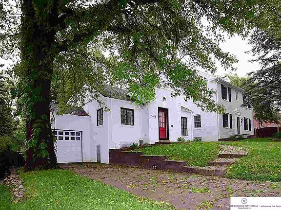 4th image of 5408 Parker St