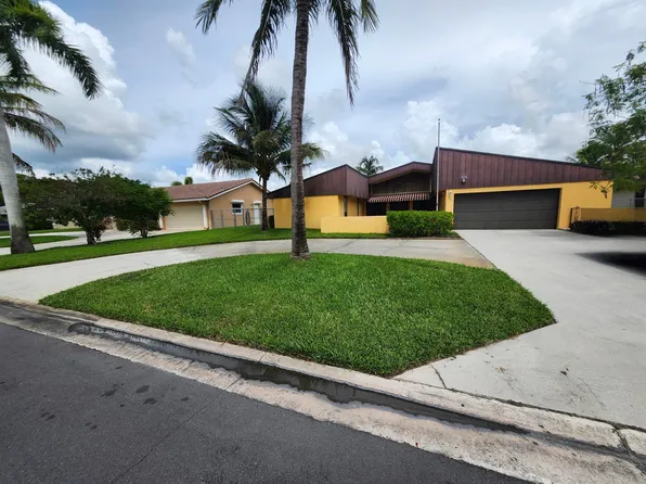 168 MEADOWLARK Drive, Royal Palm Beach, FL 33411