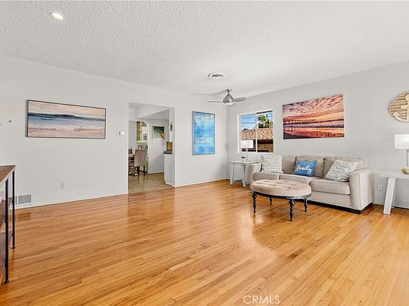 5th image of 3504 Walnut Ave