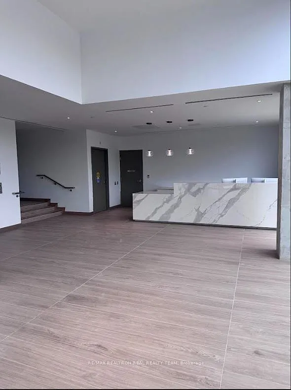 2 bed, $2,450 — Photo 4