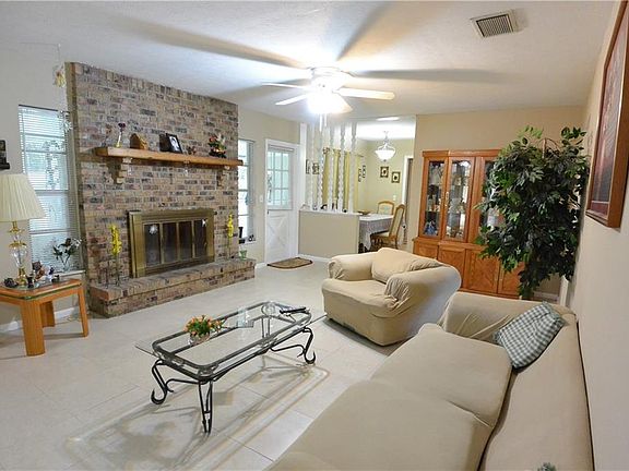 3rd image of 14308 Ravenwood Ln