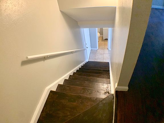 3rd image of 2320 E 21st St Unit 204