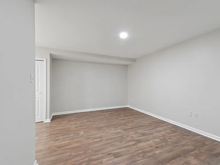7 Silverwood Cir #3 — Photo 25
