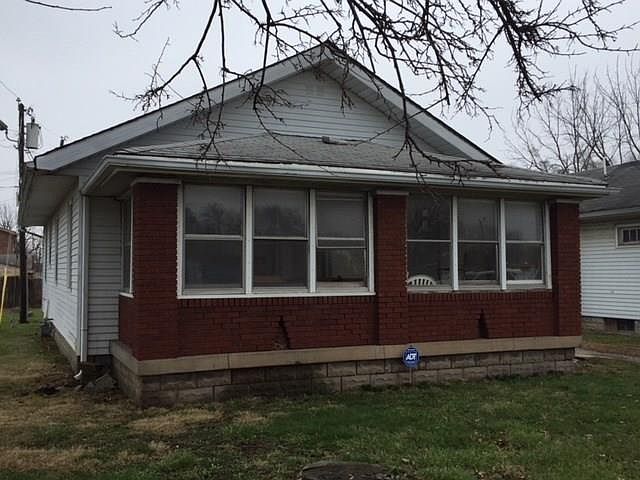 2nd image of 9 S Lynhurst Dr