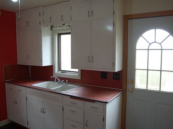2nd image of 37138 290th St