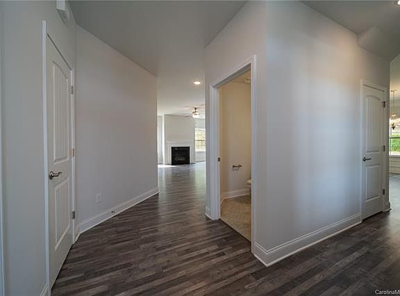 2nd image of 107 Fleming Dr #33