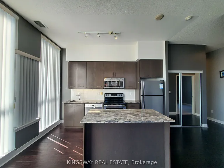 365 Prince Of Wales Dr #405 — Photo 8