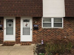 2586 Shakespeare Ln, Avon, OH