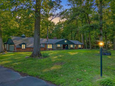 27667 Forestbrook Dr, Farmington Hills, MI, 48334