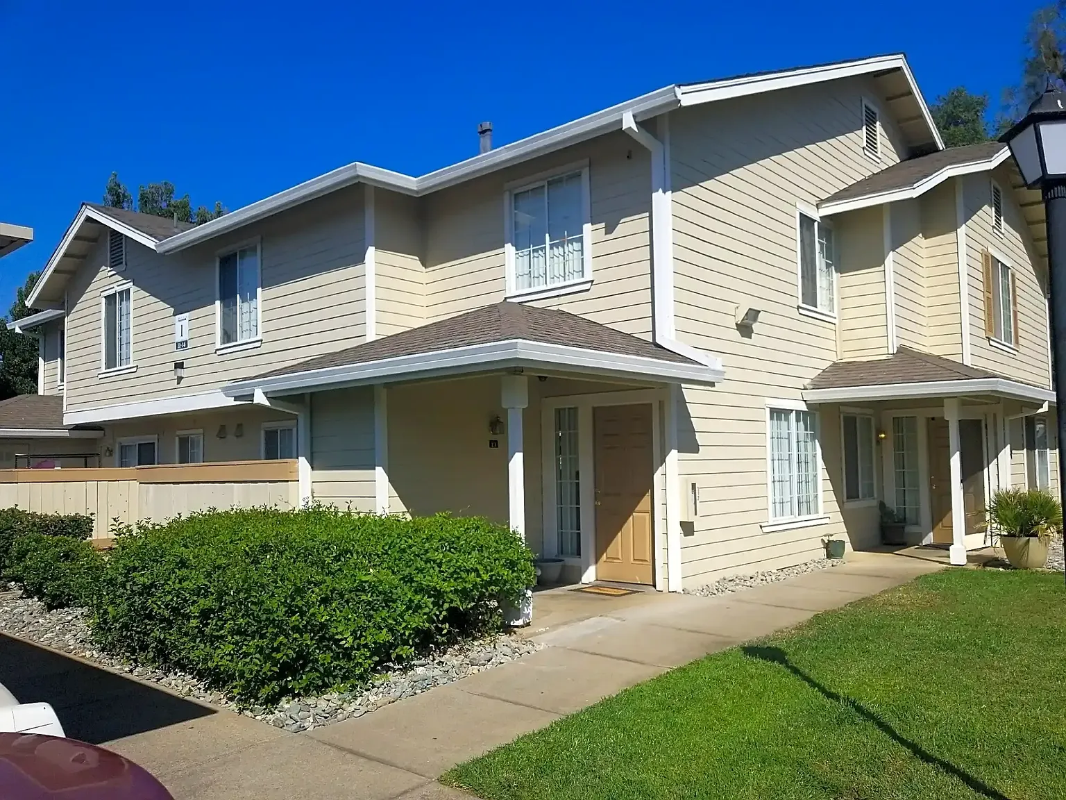 Shadowbrook Apartments — Photo 1