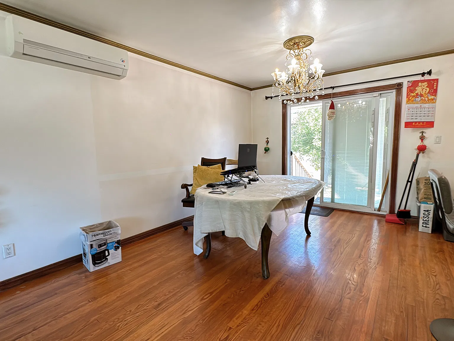 4 bed, 2.5 bath, 1748 sqft, $5,200 — Photo 4