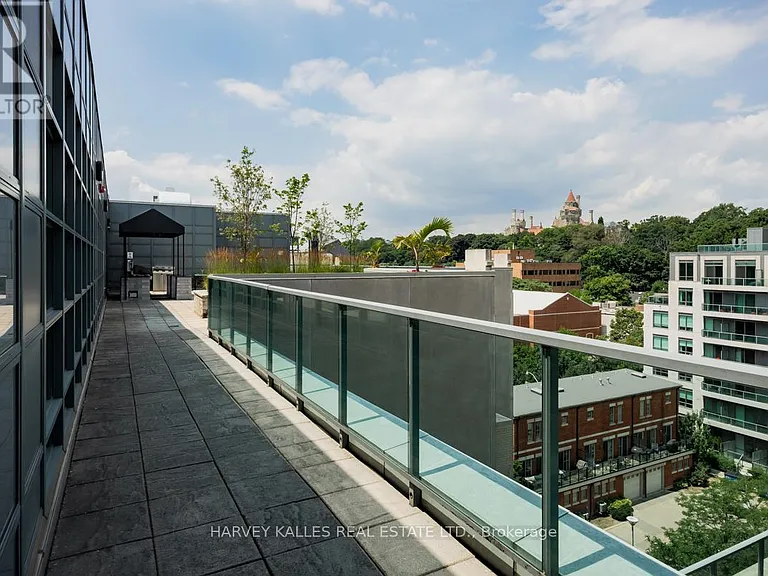 380 Macpherson Ave #441 — Photo 17