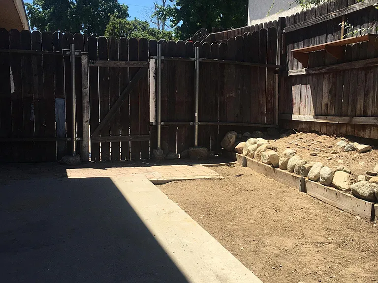 406 Tyler Way #C — Photo 3