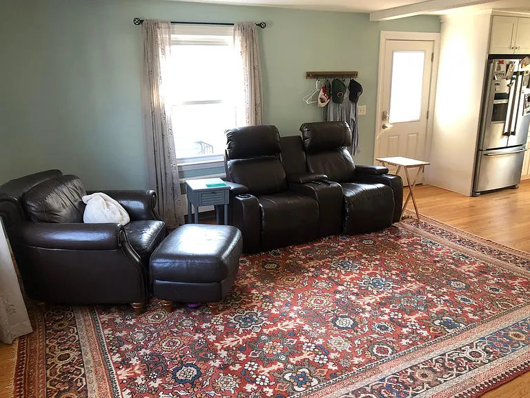 15 Doran Ave — Photo 6