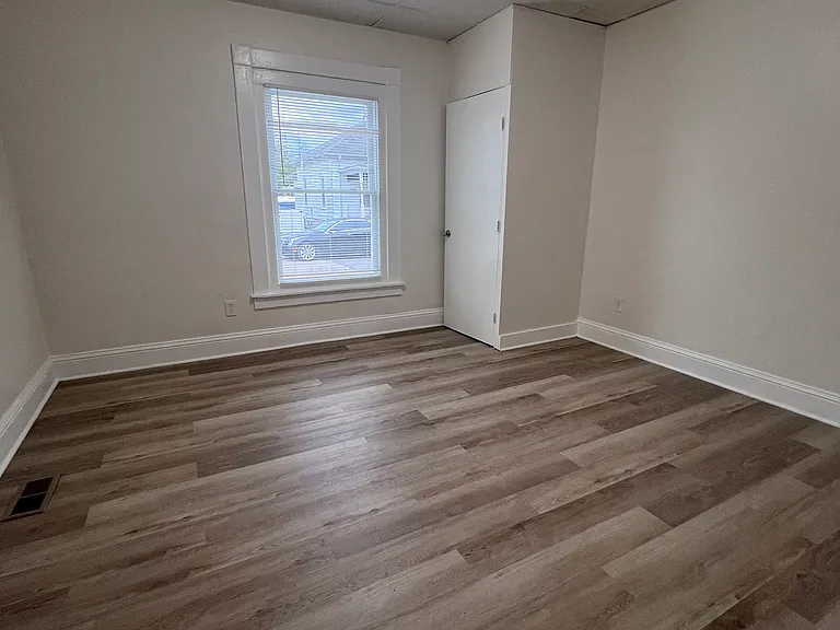 512 Orr St #512 — Photo 8