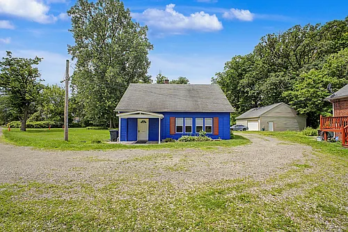 24915 Saint Paul Blvd Photo 1