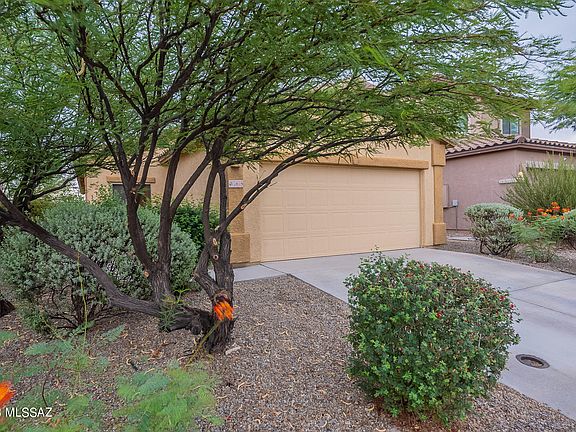 3rd image of 7675 E Majestic Palm Ln