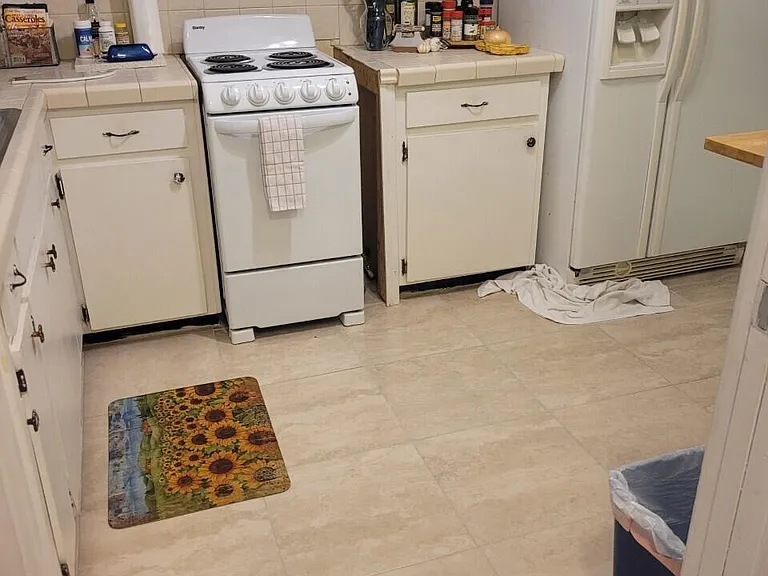 2302 Sunrise Blvd #201 — Photo 2