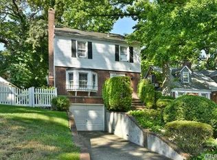 86-18 Palermo St, Hollis, NY 11423