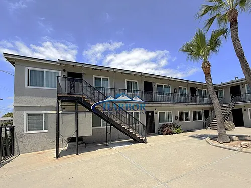 1388 Martin Luther King Jr Ave #8 Photo 1