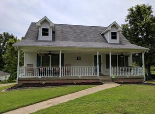 602 Luther Rd, Dickson, TN 37055