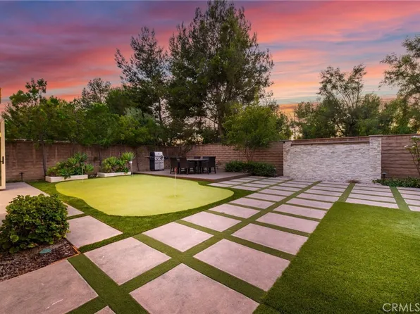 10 Shadybend, Irvine, CA 92602