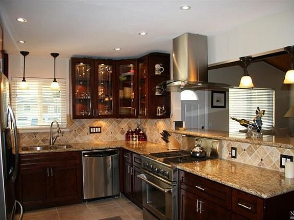 2nd image of 525 Adrienne Dr