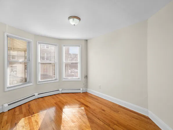 166 Highland Ave APT 1, Jersey City, NJ 07306