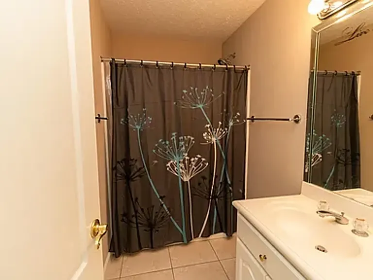 1517 Inverness Rd — Photo 12