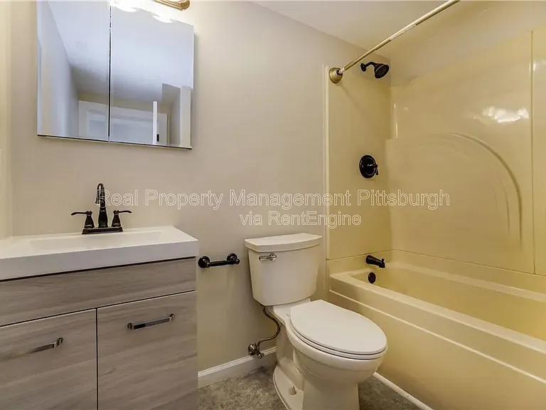 2123 Sidney St — Photo 12
