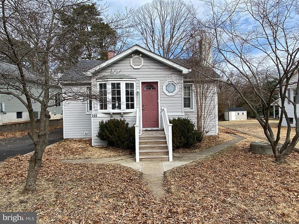 1st image of 255 Mallard Dr