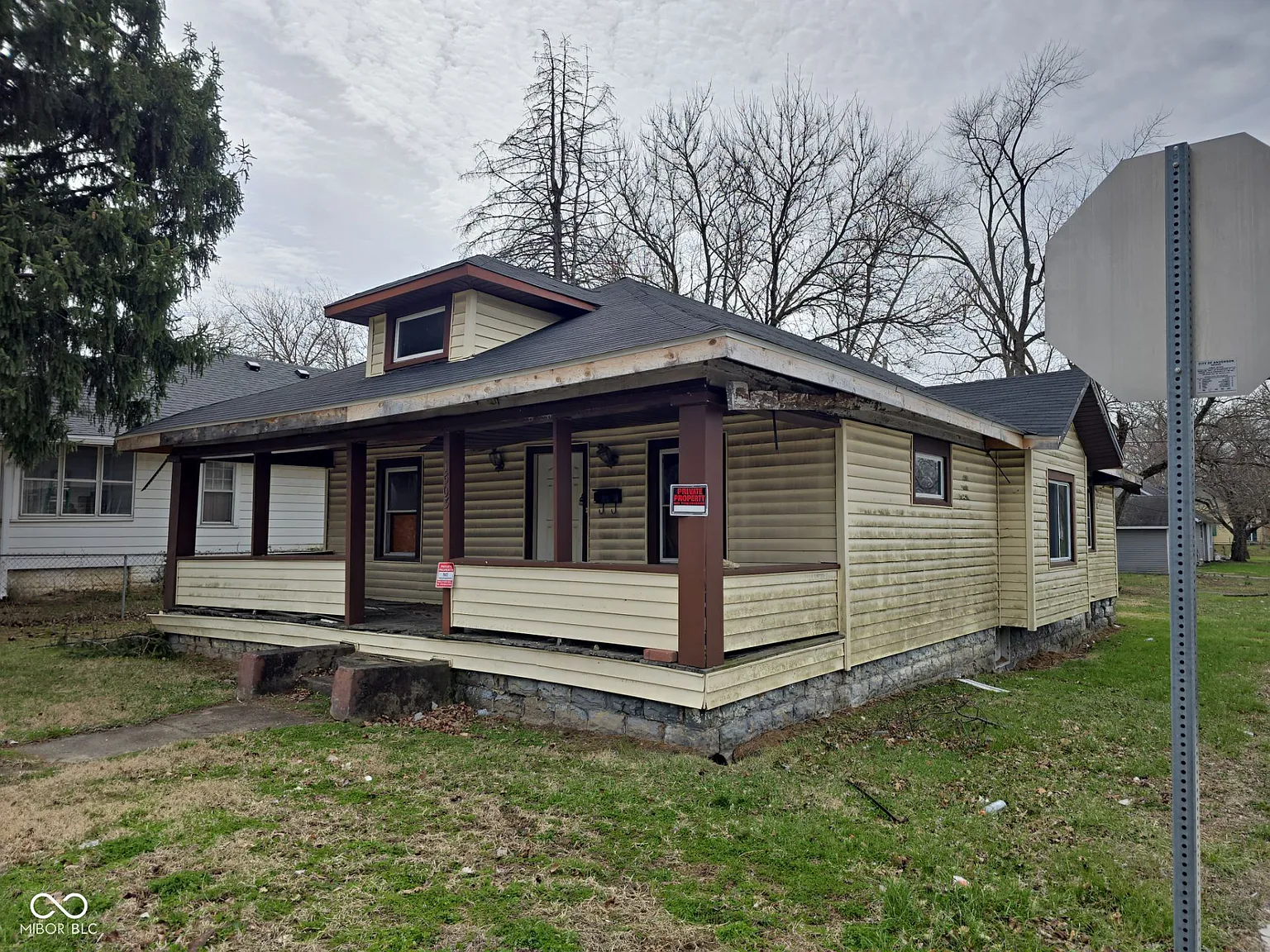 1503 Arrow Ave photo 1