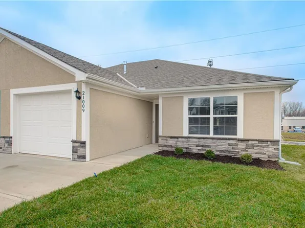 21009 E 8th St S, Independence, MO 64056