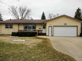 117 W Hillside Ave, Fergus Falls, MN 56537
