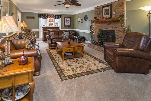 4th image of 8709 Scarsdale Dr