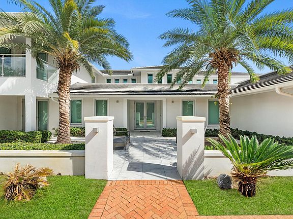 5th image of 17552 Fieldbrook Circle E