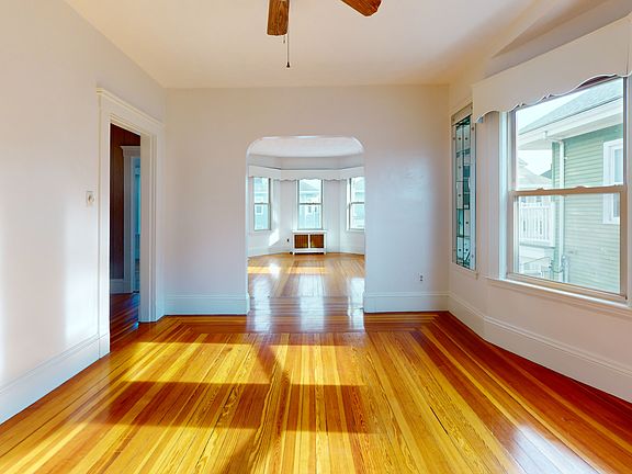 5th image of 24 Mayberry Ave #4