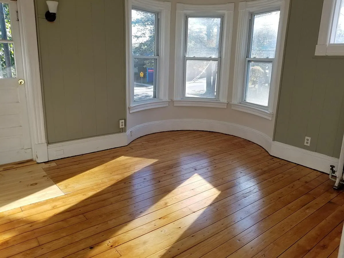 2 bed, 800 sqft, $1,600 — Photo 1