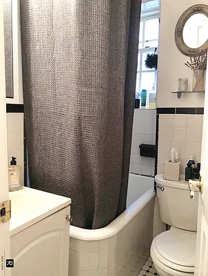 Rented by R New York | media 7